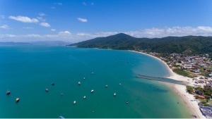 Praia de Zimbros - Bombinhas - SC